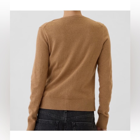 GAP Crewneck Women’s Tan Cardigan Size Medium. - Picture 6 of 12